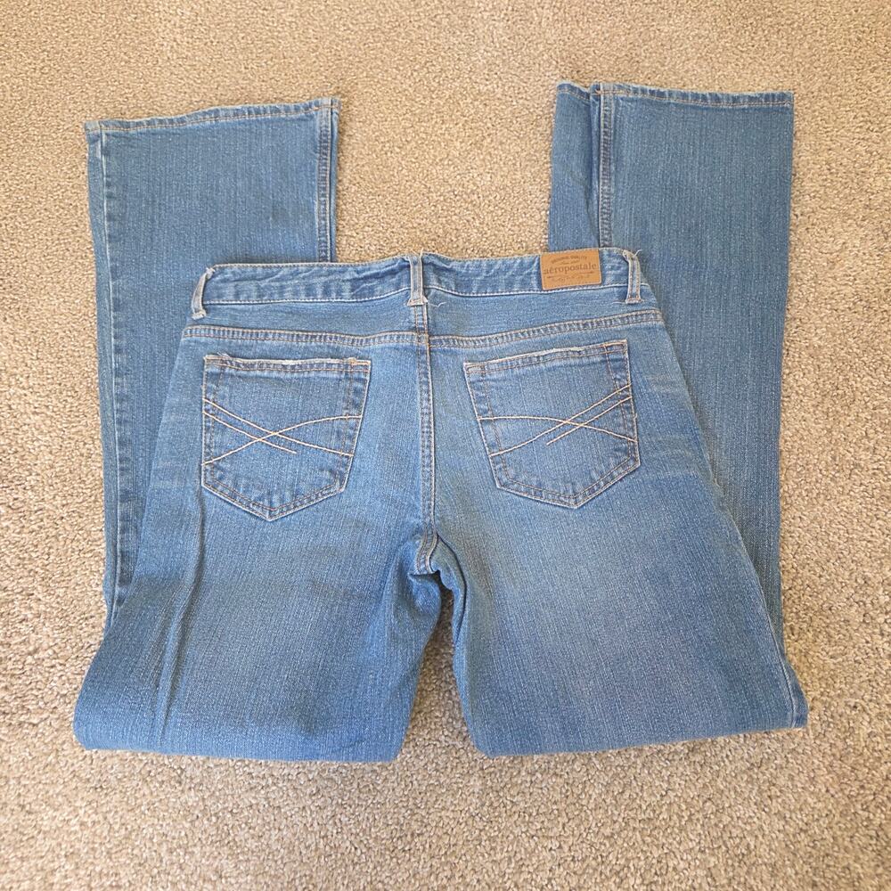 Aeropostale Women's Hailey Flare Jeans Size 5/6 Short